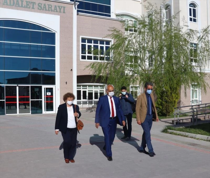 Yeşilova Belediye Başkanı ile eşine yönelik silahlı saldırıya ilişkin davanın görülmesine başlandı