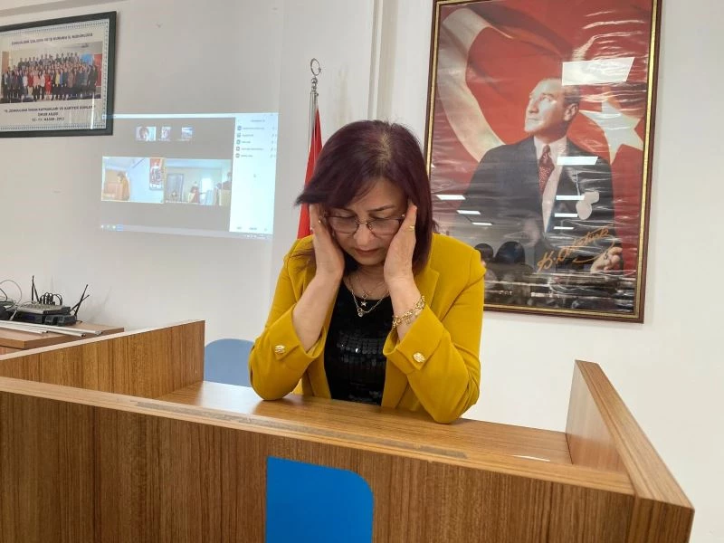 47 yıllık İş Kur Müdürünün veda töreninde göz yaşları sel oldu
