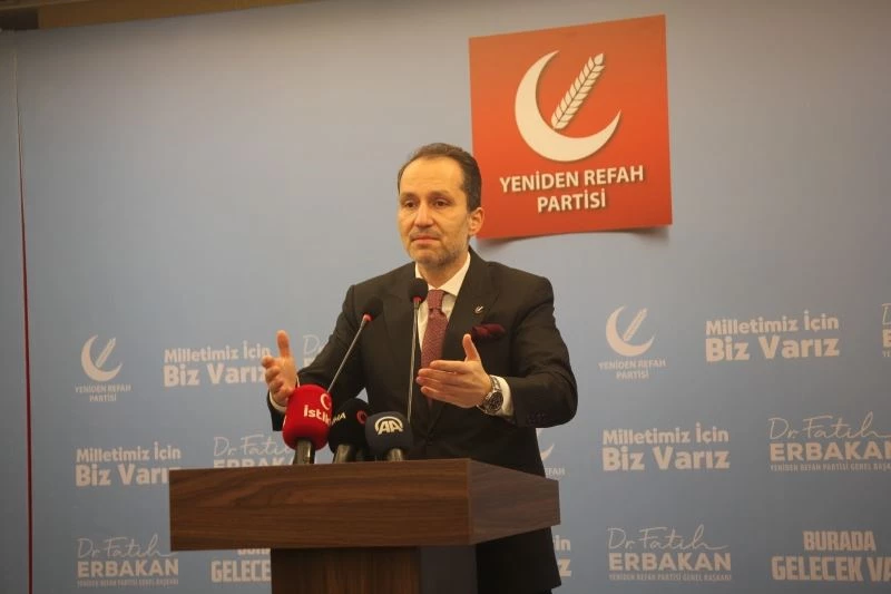 Yeniden Refah Partisi lideri Erbakan: “’Sonunuz Menderes gibi, Kaddafi gibi olur’ gibi cümleler hiç hoş şeyler değil”
