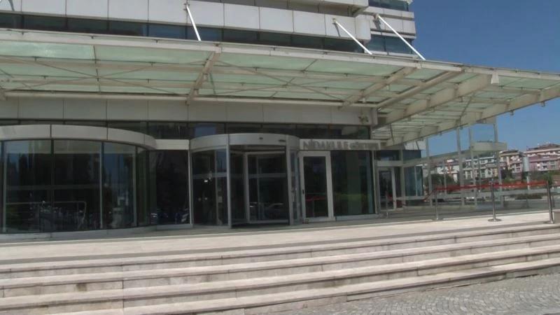 Kripto para vurgununda binanın güvenlik şefi konuştu: “2 günde 300 mağdur şirketin kapısına dayandı”
