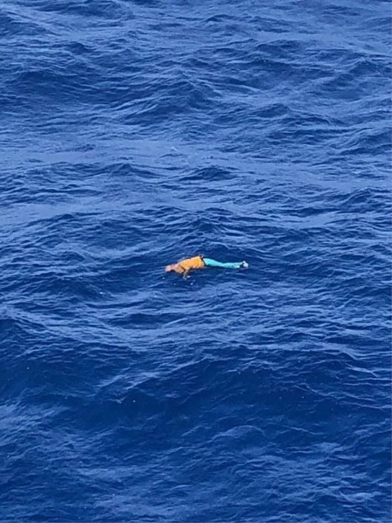 Akdeniz’de batan bota ilk müdahaleyi Türk mürettebat yaptı
