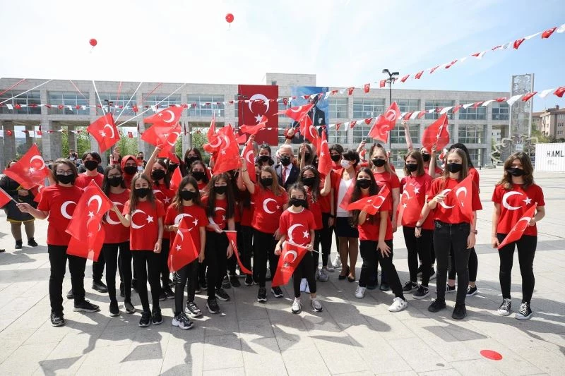 Nilüfer’de 23 Nisan gururla kutlandı
