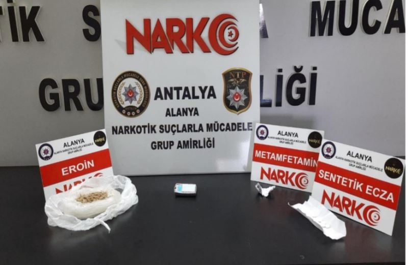 Gaziantep’ten Alanya’ya getirilen uyuşturucu polise takıldı
