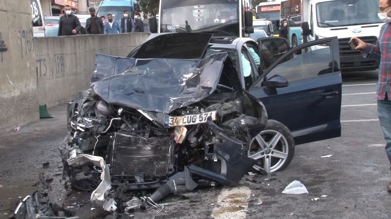 Pendik’te ’makas’ dehşeti: 1 ölü, 5 yaralı
