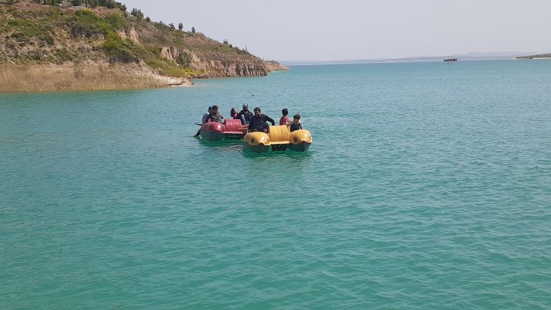 Çocuklar bayramlarını deniz bisikletiyle kutladı
