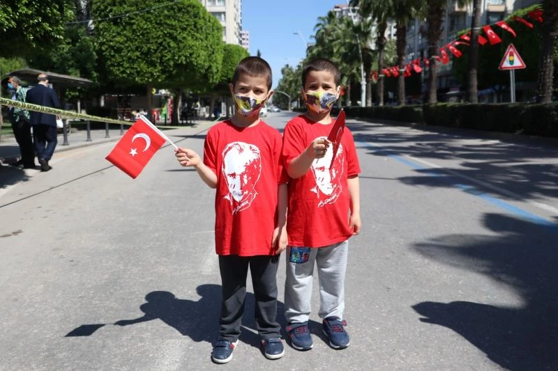 Adana’da sade 23 Nisan töreni
