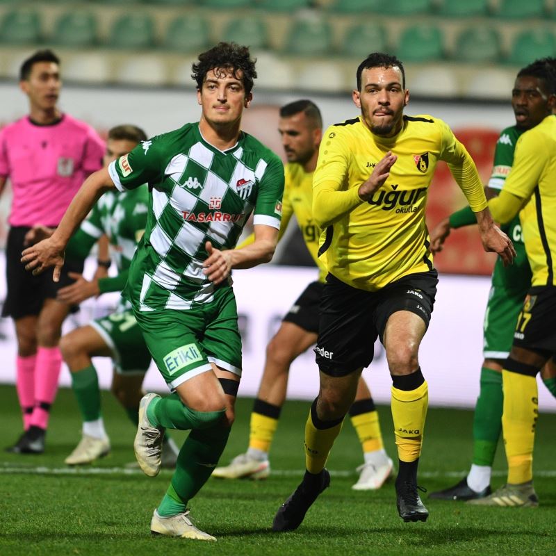 Bursaspor 8 maçtır İstanbulspor’a yenilmiyor
