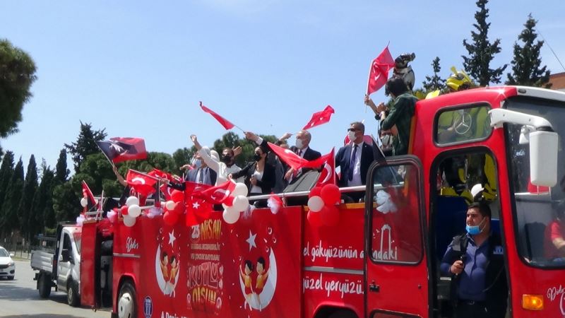 Başkan Atabay’dan 23 Nisan’da çocuklara sürpriz kutlama
