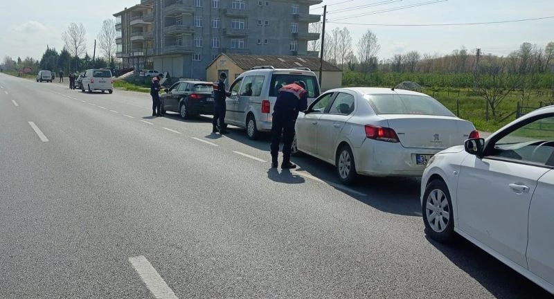 Karantinada olması gereken şahıs jandarmaya yakalandı
