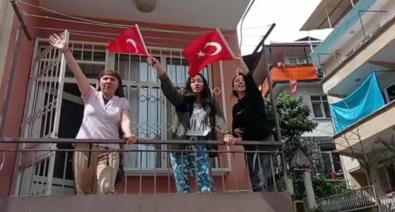 Başkan Hürriyet’e halktan sevgi seli
