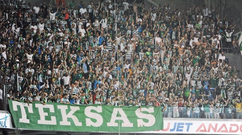 Bursaspor taraftar grubundan Başkan Erkan Kamat’a sert mesaj
