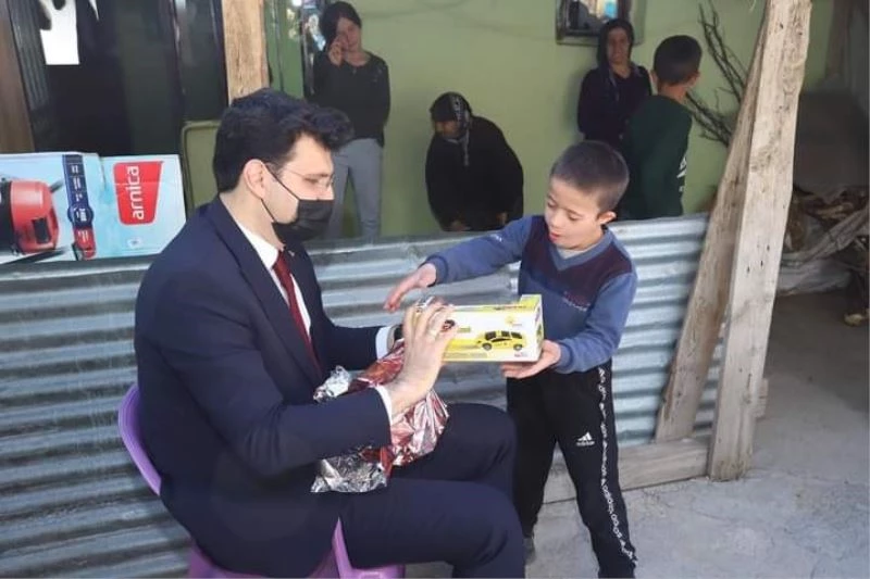 Çukurca’da özel eğitimli çocuklara anlamlı ziyaret
