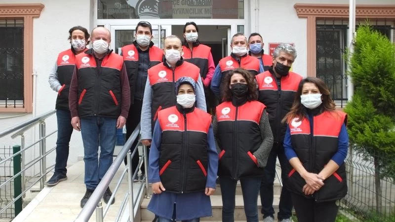 Burhaniye’de tarım personelinin yeni kıyafetleri beğenildi
