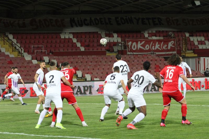 TFF. 1. Lig: Balıkesirspor: 1 - Ankara Keçiörengücü: 1 (İlk yarı)