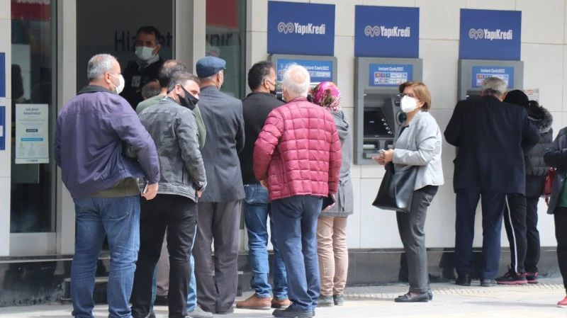 3 günlük kısıtlamanın kazanımları 1 günde yok oldu
