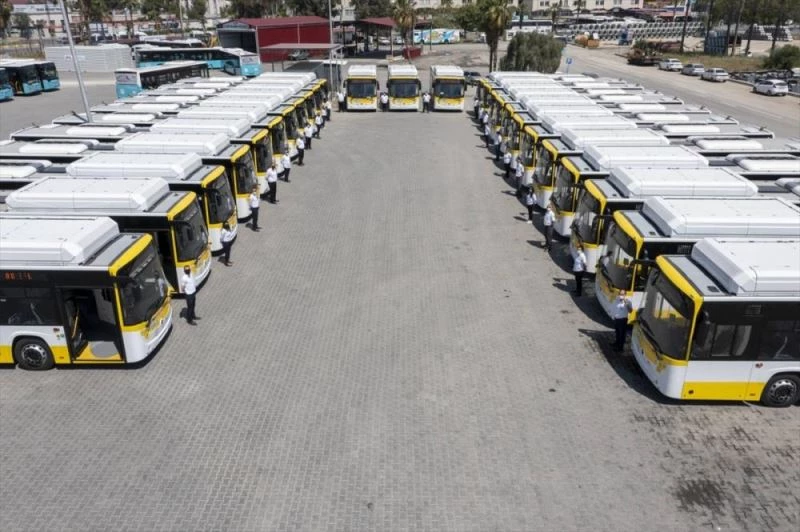 Mersin Büyükşehir Belediyesi, doğal gazla çalışan 30 otobüs satın aldı