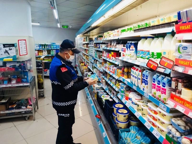 Körfez’de gıda denetimleri yoğunlaştırıldı
