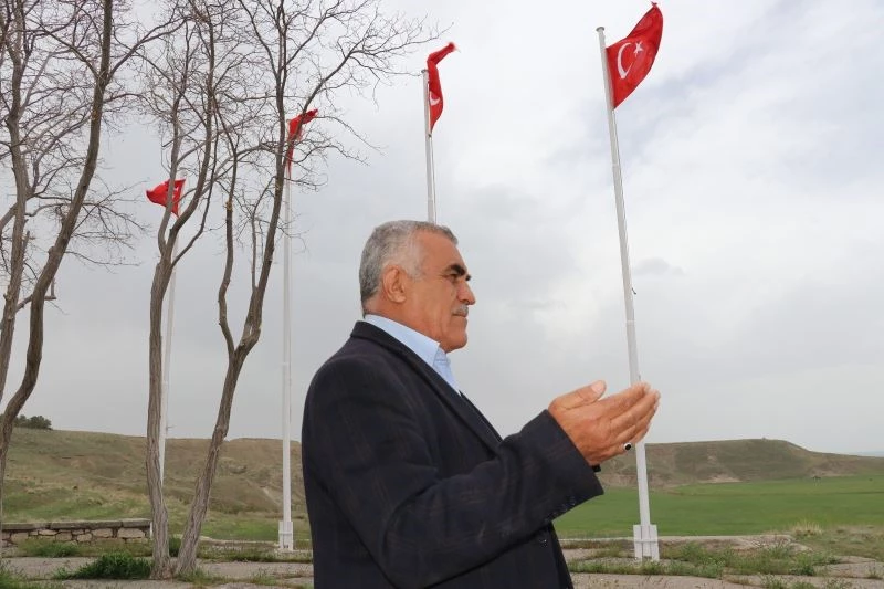 Ermeniler aynı aileden 80 kişiyi yakarak katletti
