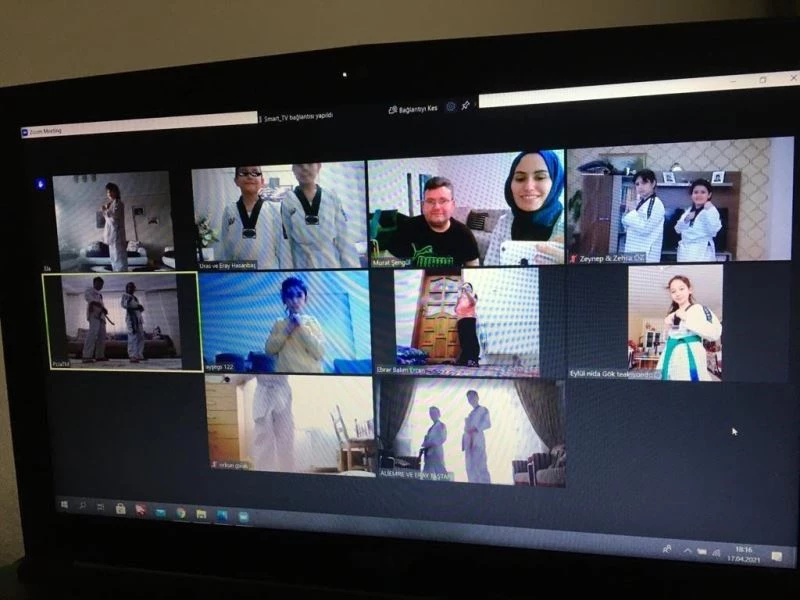 Tekvando ve Kick Boks antrenmanlarını eve taşıdılar
