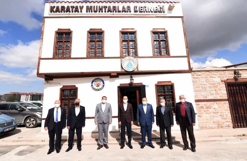 Başkan Altay Karatay ve Meram Muhtarlar Derneği’ni ziyaret etti
