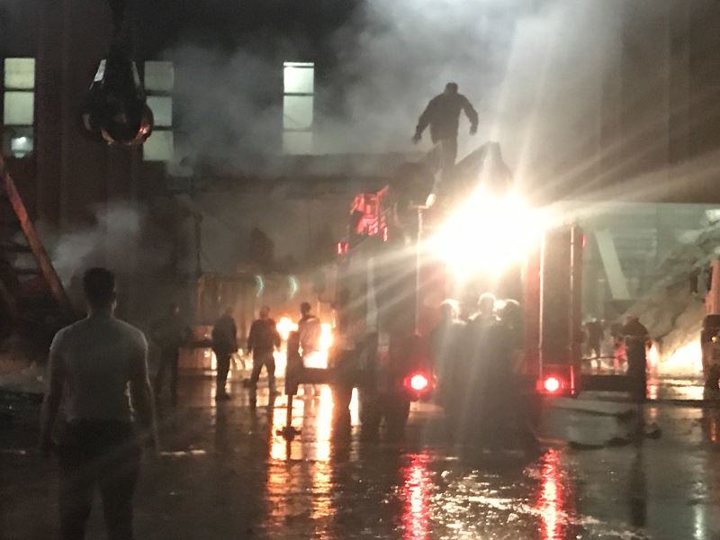 Bilecik’te alüminyum fabrikasının hurdalığında yangın

