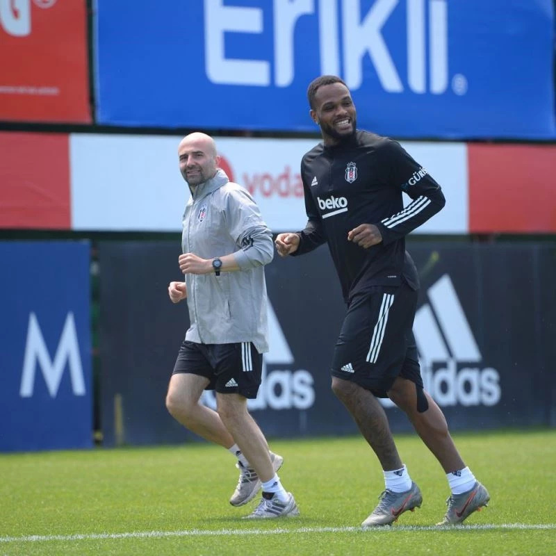Beşiktaş’ta Larin, Rize maçının kadrosuna alındı
