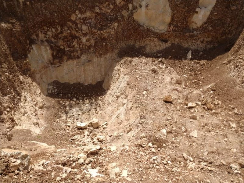 Mardin’de izinsiz kazı yapanları jandarma suçüstü yakaladı
