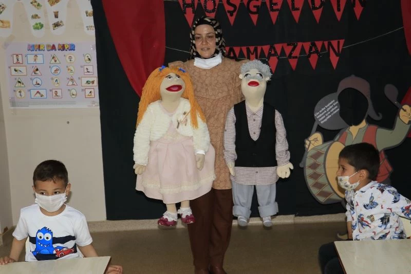 Anaokulunda kuklalı eğitim
