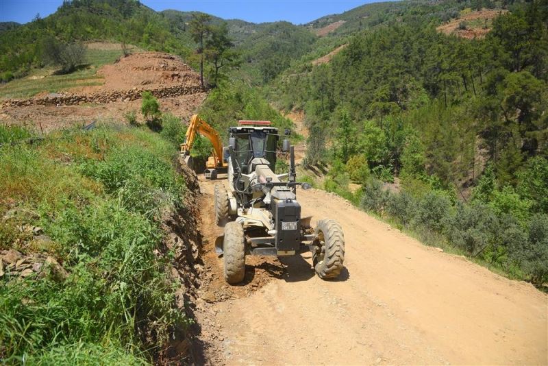 Gazipaşa Yeniköy’den Çamlıca’ya yeni yol
