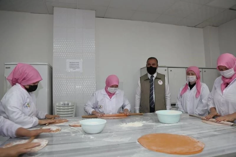 Karacabeyli kadınlar e-ticarete atıldı
