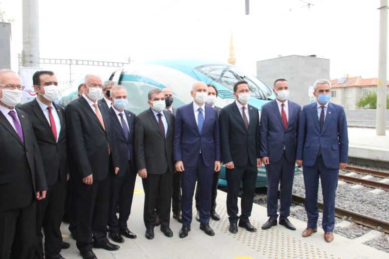 Bakan Karaismailoğlu, Konya-Karaman YHT Hattının test sürüşüne katıldı
