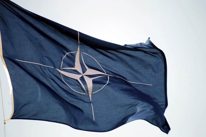 NATO, Afganistan’dan çekilmeye başladı
