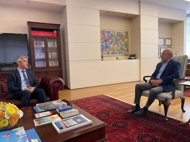 Başkan Oktay Kılıçdaroğlu ile görüştü
