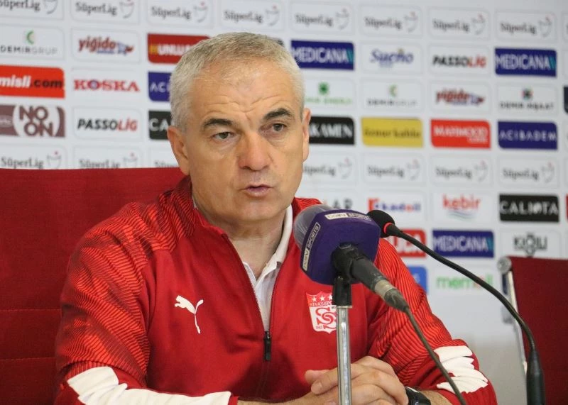 Rıza Çalımbay: “Takımımdan çok memnunum”
