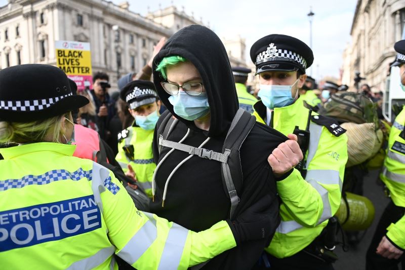 İngiltere’de Suç ve Ceza Yasa Tasarısı protestoları sürüyor: 15 gözaltı
