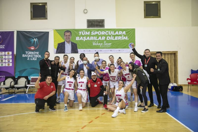 MEÜ Mersin Büyükşehir Belediyesi Kadın Basketbol Takımı, play-off’a bir adım daha yaklaştı
