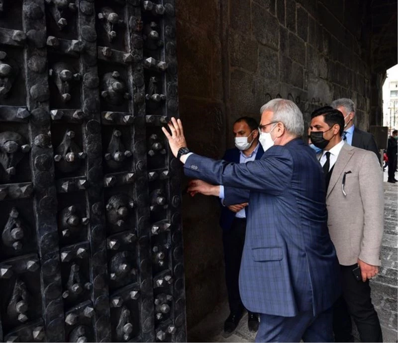 Diyarbakır Surlarında diriliş devam ediyor
