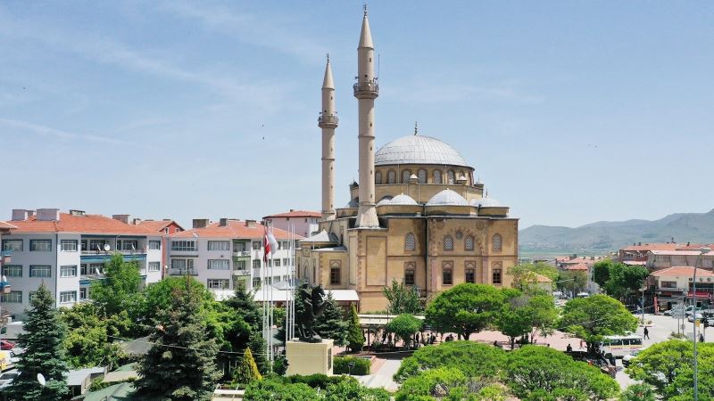 Kırşehir’in Kaman ilçesinde vatandaşlar orucu geç açtı
