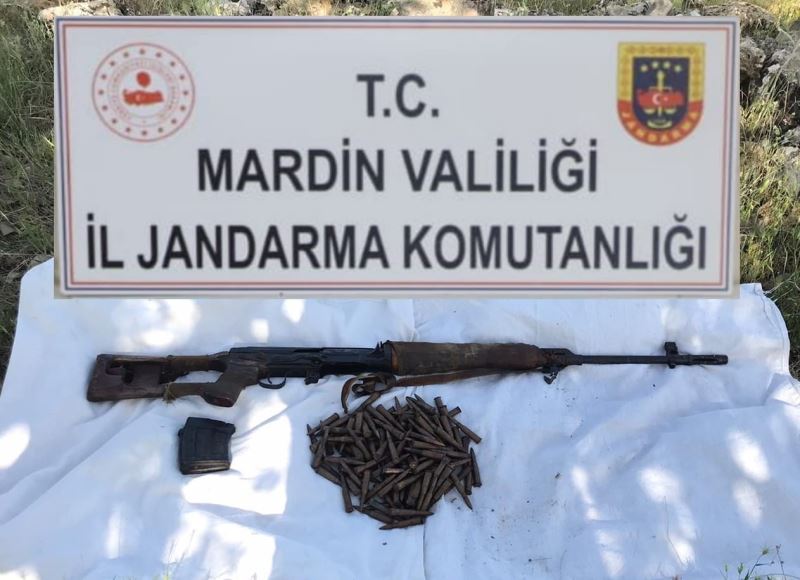 Mardin’de teröristlere ait keskin nişancı tüfeği ele geçirildi
