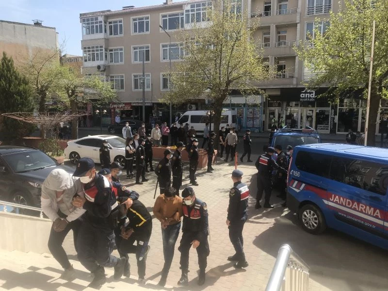 Uzman çavuşu darp eden 12 kişi yakalandı
