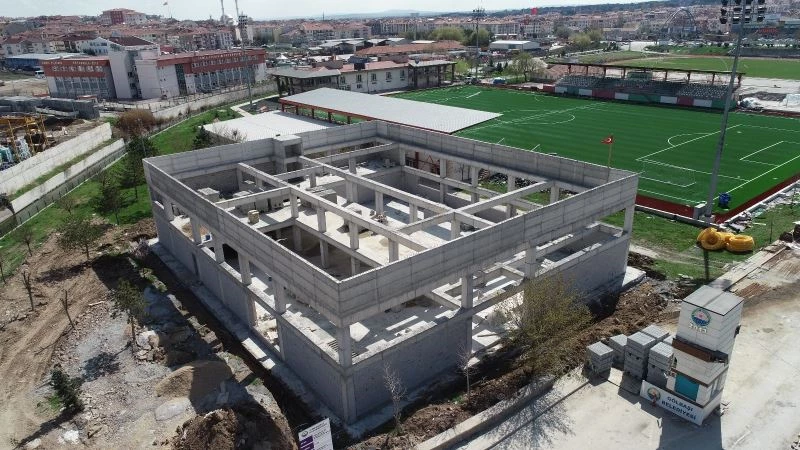 Gölbaşı buz pateni pisti ve dağcılık alanı ile sporun kalbi olma yolunda ilerliyor
