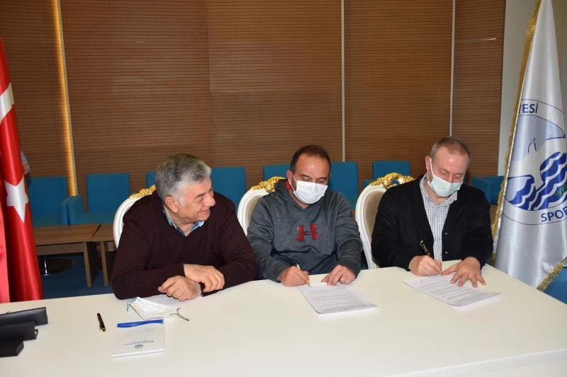 Sarıyer Belediyespor, Gökhan Rahman Çokşen’le yola devam edecek