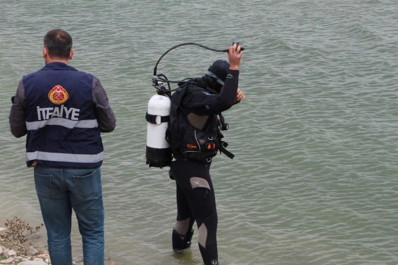 Öldü sanılmıştı, çay içip çarşıya gittiği anlaşıldı
