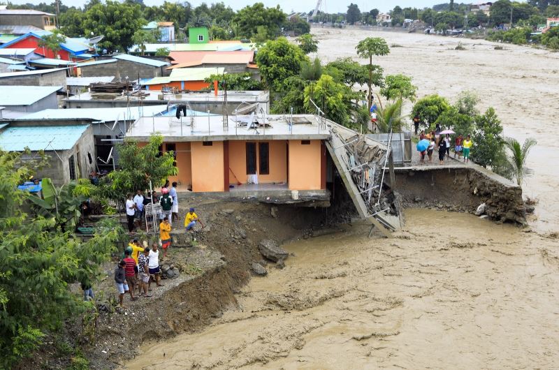Endonezya’daki sel ve heyelan felaketinde can kaybı 117’ye yükseldi
