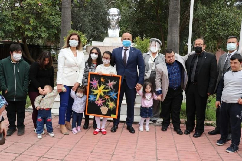 Down sendromlu çocuklardan Adana İl Sağlık Müdürü Nacar