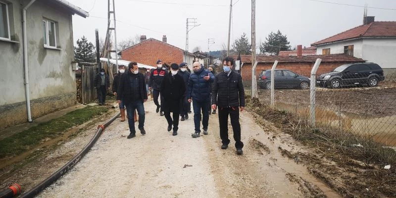 Erikli köyü sular altında kaldı
