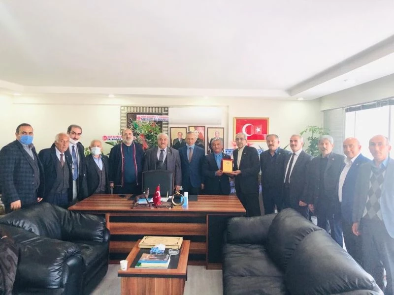 Muhtar Derneklerinden Gönültaş’a hayırlı olsun ziyareti
