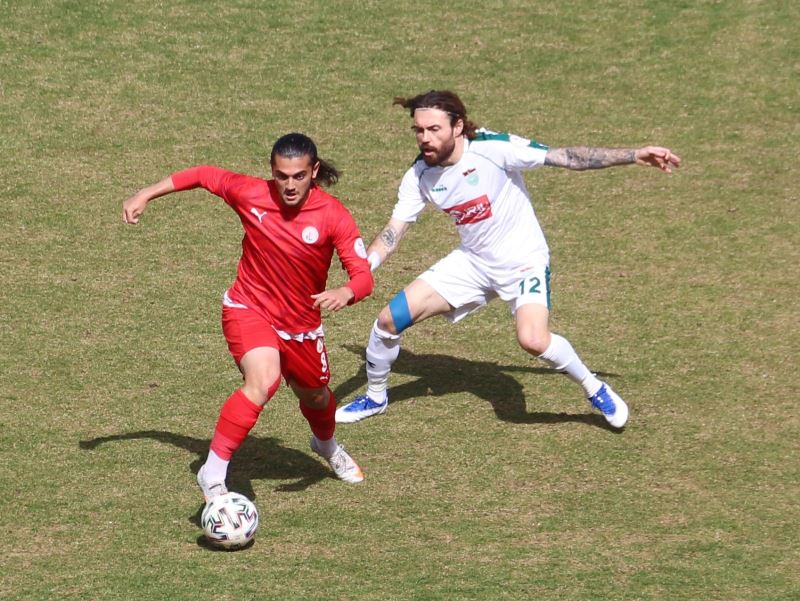 2. Lig: Sivas Belediyespor: 0 - Kırşehir Belediyespor: 1
