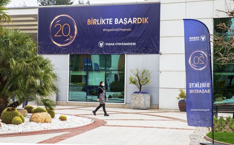 Yaşar Üniversitesinde 20. yaş gururu
