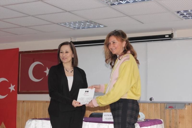 Gazeteci Aynur Özgür Tattersall, Adana